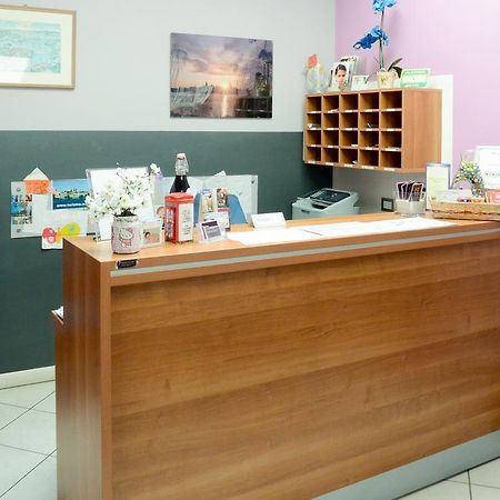 Albergo Meuble Abatjour Мантуя Екстер'єр фото