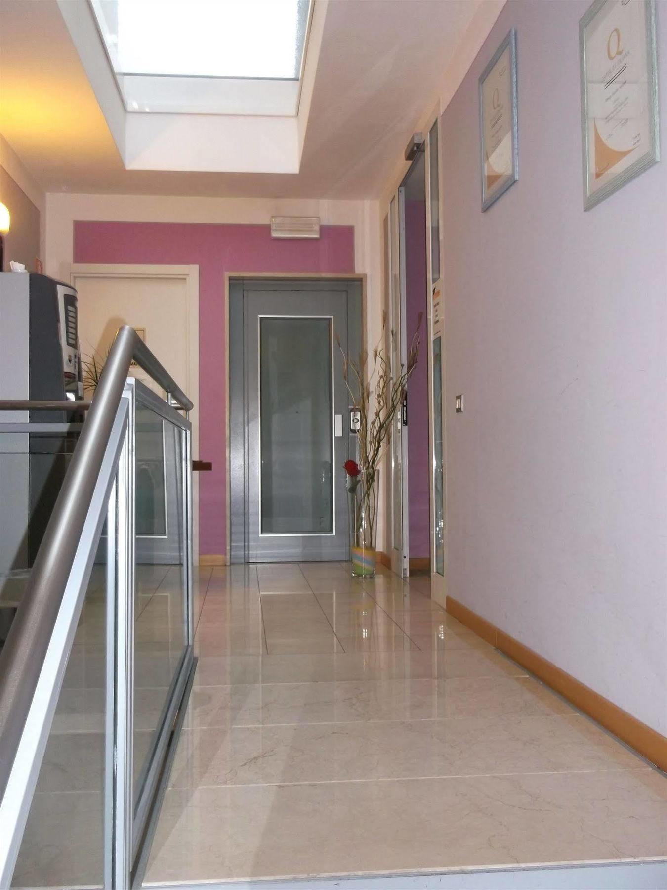 Albergo Meuble Abatjour Мантуя Екстер'єр фото
